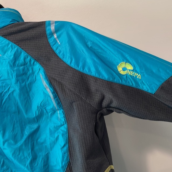 NEPA windbreaker jacket - Medium - Picture 6 of 10